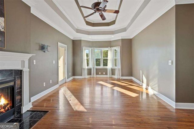 55 Rocky Circle NE, White, GA 30184