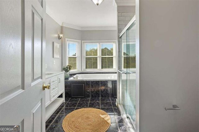 55 Rocky Circle NE, White, GA 30184