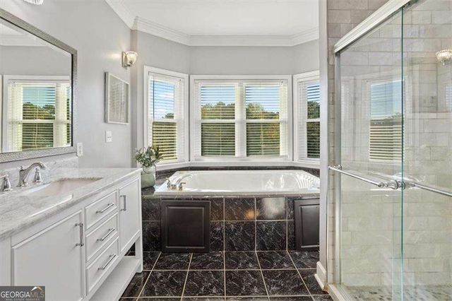 55 Rocky Circle NE, White, GA 30184