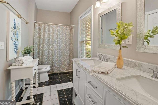 55 Rocky Circle NE, White, GA 30184