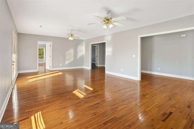 55 Rocky Circle NE, White, GA 30184