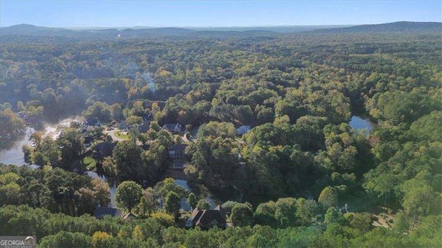 55 Rocky Circle NE, White, GA 30184