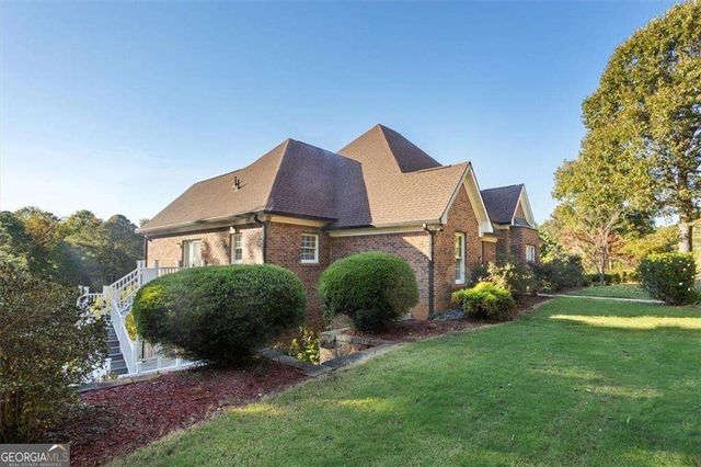 55 Rocky Circle NE, White, GA 30184