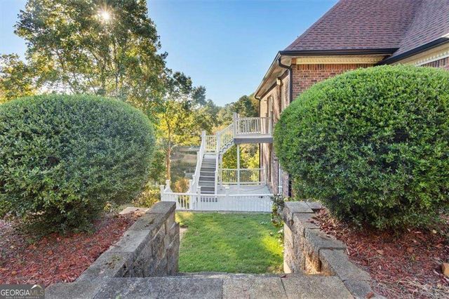 55 Rocky Circle NE, White, GA 30184