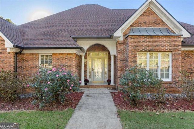 55 Rocky Circle NE, White, GA 30184