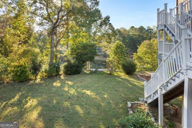 55 Rocky Circle NE, White, GA 30184