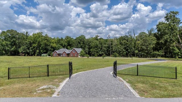 637 Cummings Chapel Road, Ridgeville, SC 29472