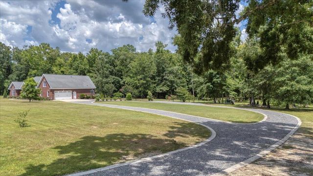 637 Cummings Chapel Road, Ridgeville, SC 29472