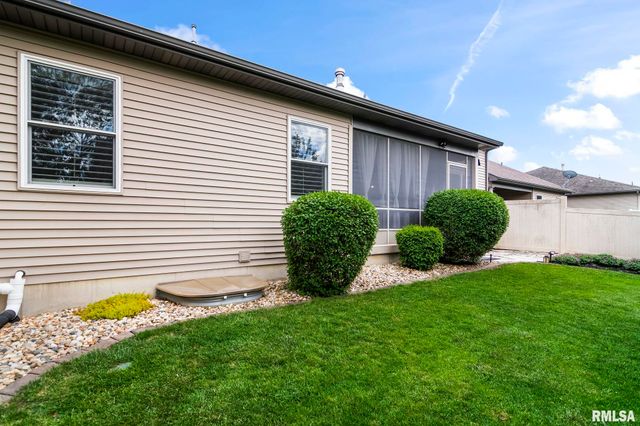 2705 JOHNATHAN Place, Springfield, IL 62711
