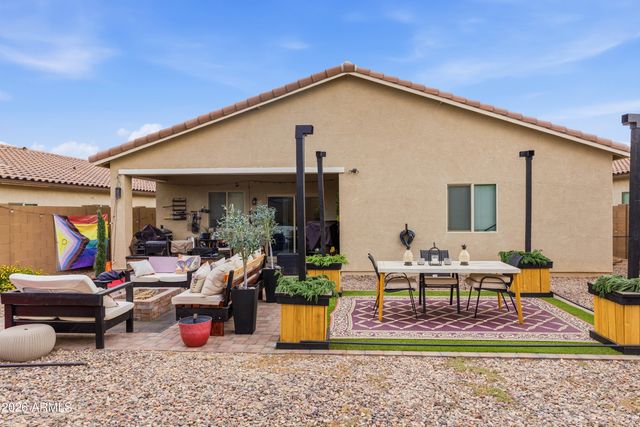 202 W SEVEN SEAS Drive, Casa Grande, AZ 85122