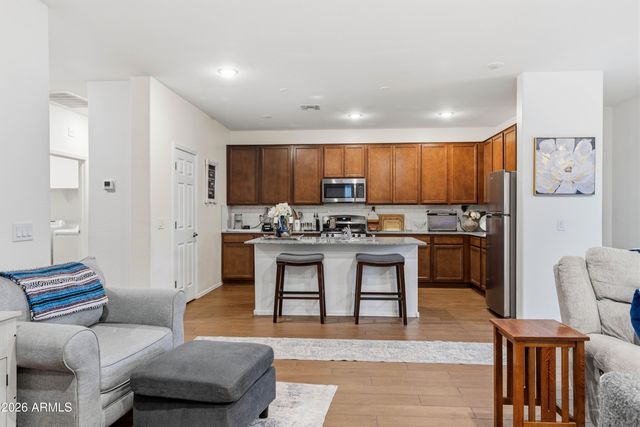 202 W SEVEN SEAS Drive, Casa Grande, AZ 85122