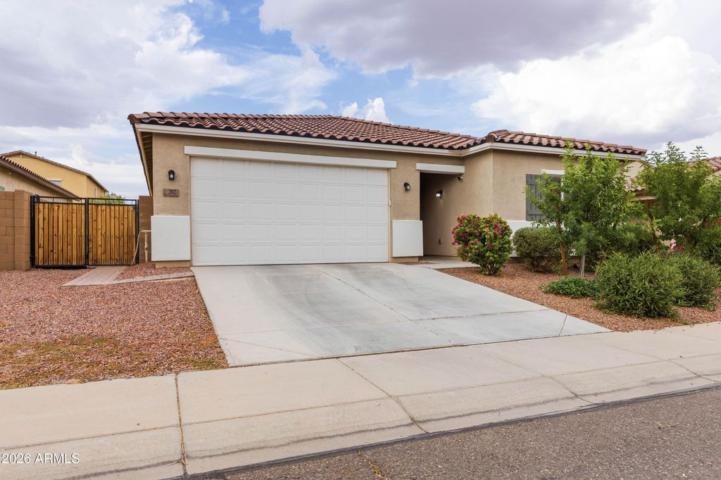 202 W SEVEN SEAS Drive, Casa Grande, AZ 85122 — photo 2