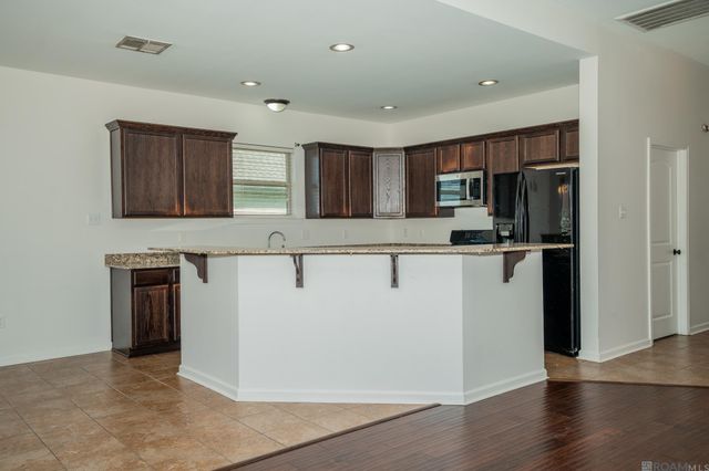 42308 Devall Rd, Prairieville, LA 70769