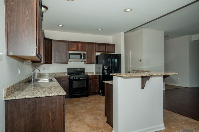 42308 Devall Rd, Prairieville, LA 70769