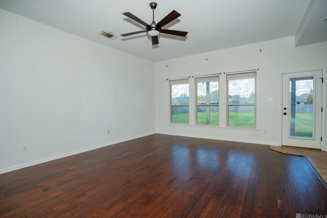 42308 Devall Rd, Prairieville, LA 70769