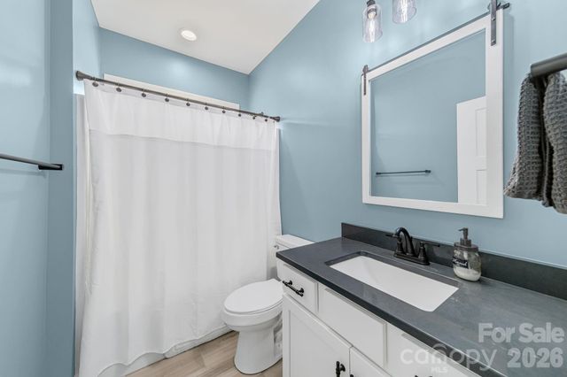 128 Laurel Ridge Drive, Statesville, NC 28677