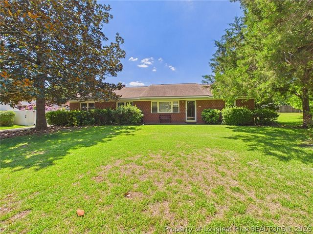 1815 Sunnyside Circle, Fayetteville, NC 28305