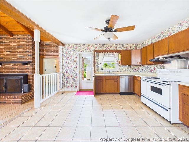 1815 Sunnyside Circle, Fayetteville, NC 28305
