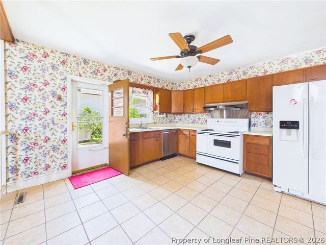 1815 Sunnyside Circle, Fayetteville, NC 28305