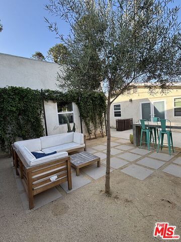 919 Isabel Street, Los Angeles, CA 90065