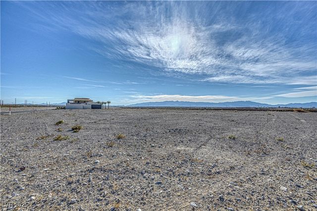 3126 South Spring Mountain Boulevard, Pahrump, NV 89048