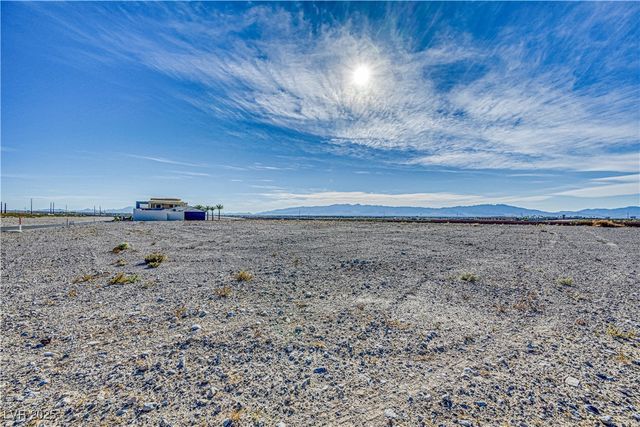 3126 South Spring Mountain Boulevard, Pahrump, NV 89048