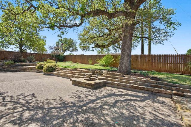 131 Cromeans Street, Jacksboro, TX 76458