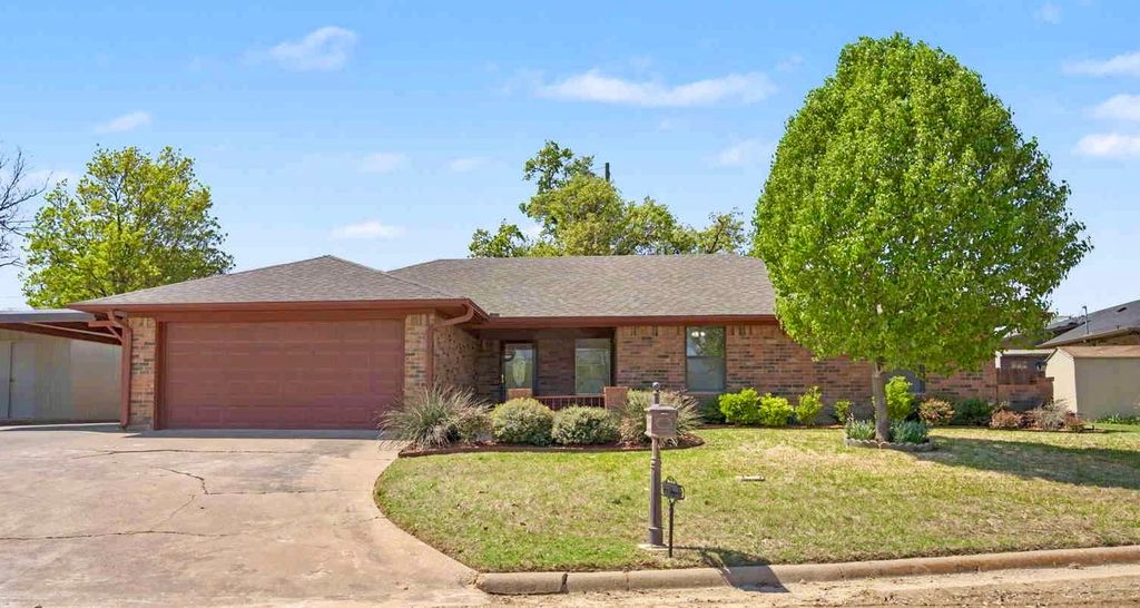 131 Cromeans Street, Jacksboro, TX 76458