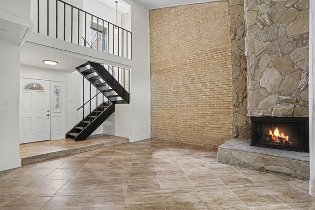 2974 Country Place Circle, Carrollton, TX 75006