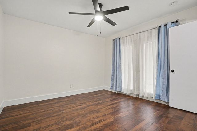 2974 Country Place Circle, Carrollton, TX 75006