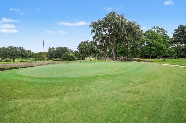 2974 Country Place Circle, Carrollton, TX 75006