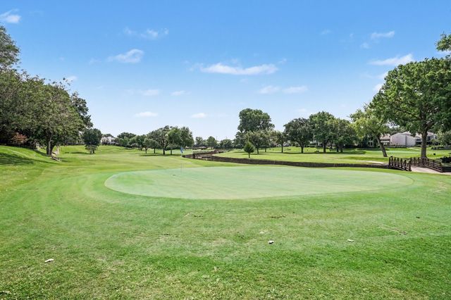 2974 Country Place Circle, Carrollton, TX 75006