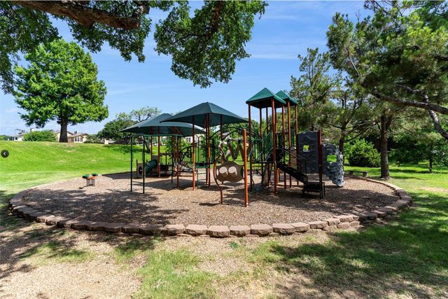 2974 Country Place Circle, Carrollton, TX 75006