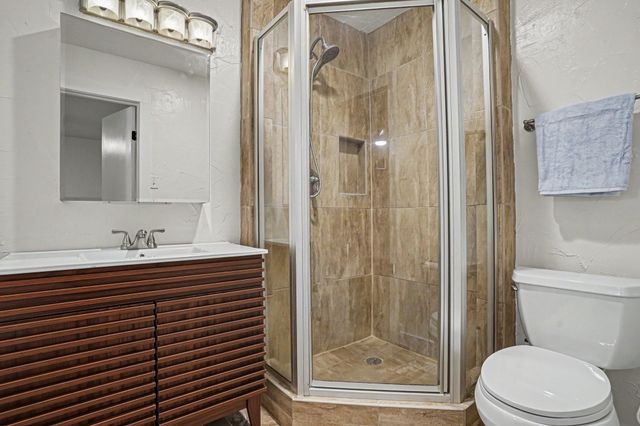 2974 Country Place Circle, Carrollton, TX 75006