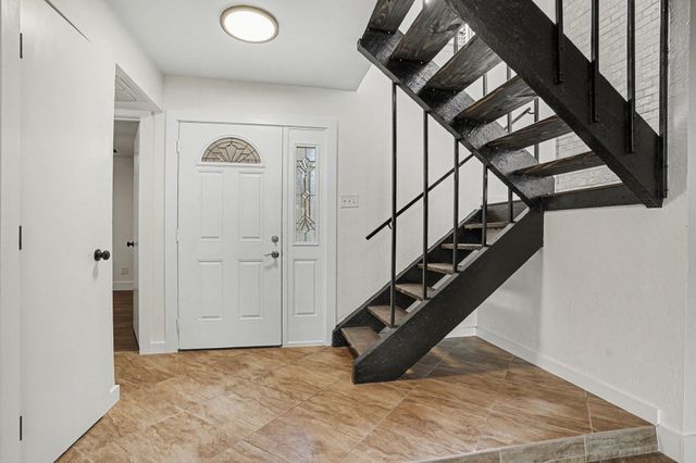 2974 Country Place Circle, Carrollton, TX 75006