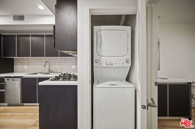 951 Ogden 401, Los Angeles, CA 90036