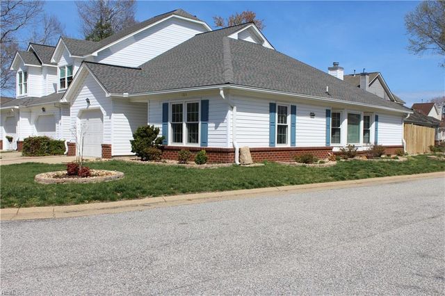 105 Acorn LN, Yorktown, VA 23692