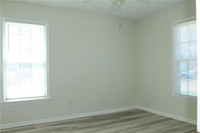 105 Acorn LN, Yorktown, VA 23692