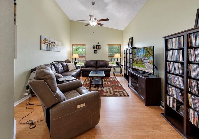 2216 LAKE BAY WAY, Brandon, FL 33511