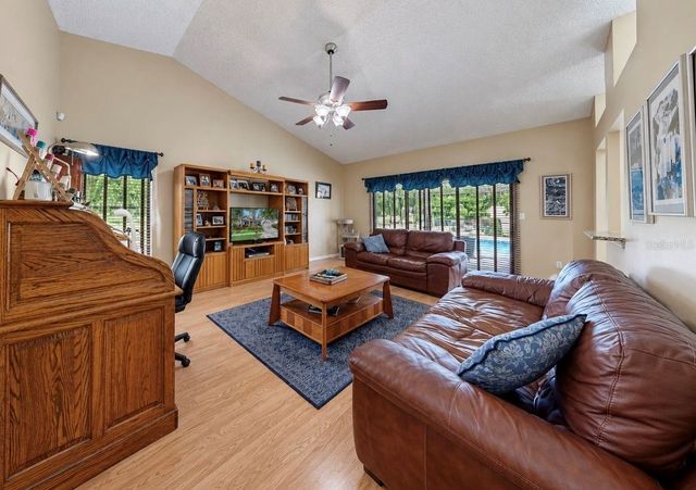 2216 LAKE BAY WAY, Brandon, FL 33511