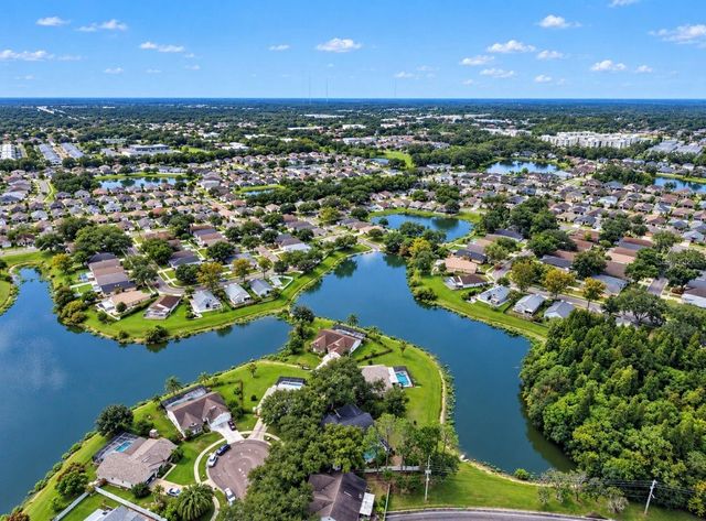 2216 LAKE BAY WAY, Brandon, FL 33511