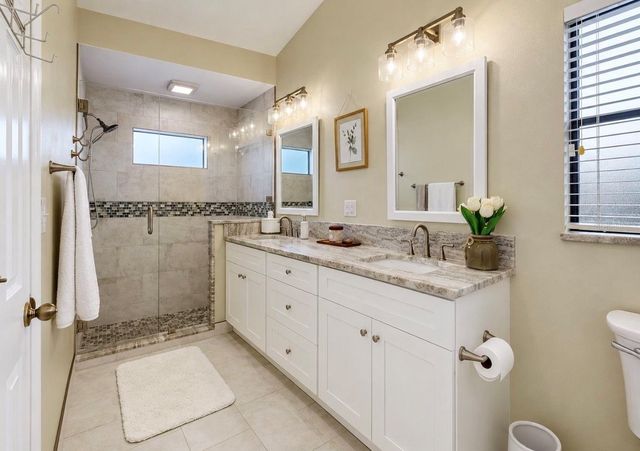 2216 LAKE BAY WAY, Brandon, FL 33511