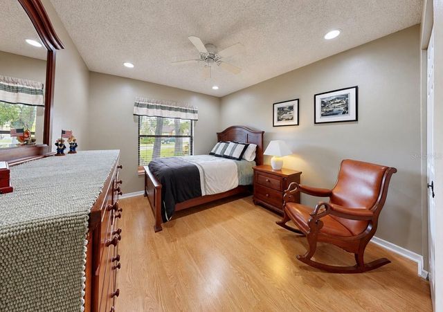 2216 LAKE BAY WAY, Brandon, FL 33511