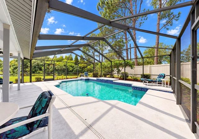 2216 LAKE BAY WAY, Brandon, FL 33511
