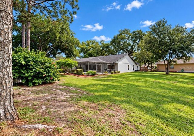 2216 LAKE BAY WAY, Brandon, FL 33511