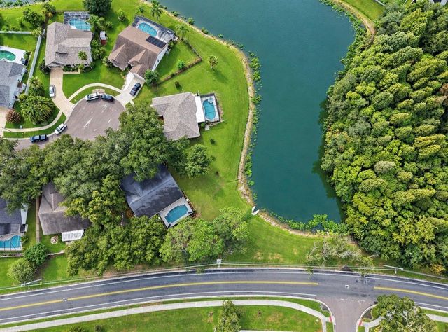 2216 LAKE BAY WAY, Brandon, FL 33511