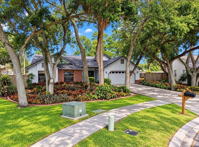 2216 LAKE BAY WAY, Brandon, FL 33511