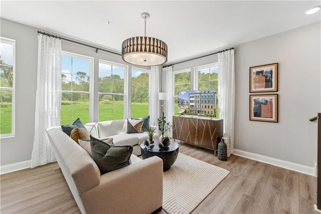 354 Skylar SE Court 111, Atlanta, GA 30315