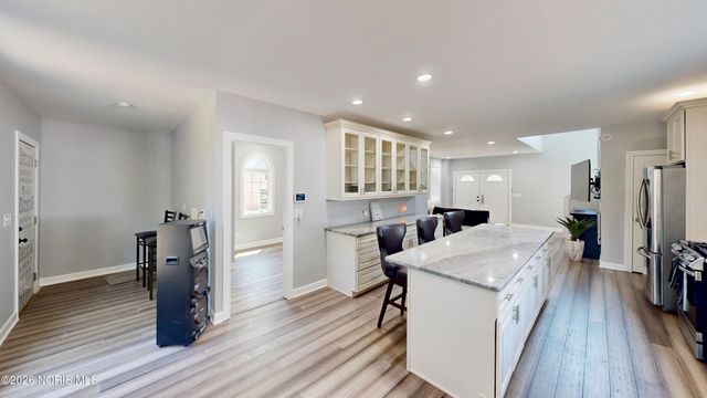 5904 Rega Drive, Toledo, OH 43623