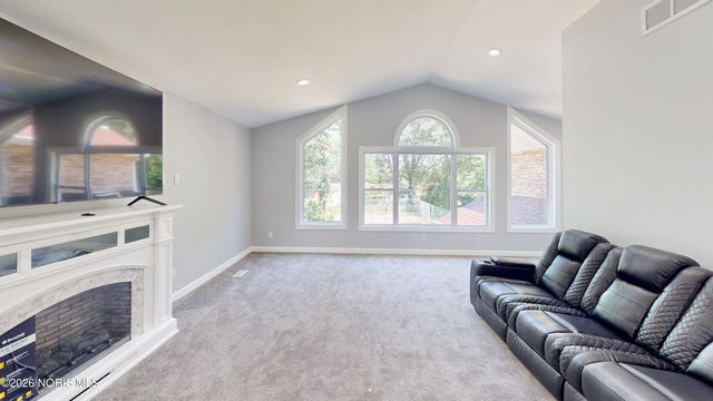 5904 Rega Drive, Toledo, OH 43623